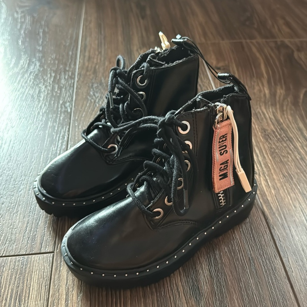 (SOLD)Toddler girl Zara boots - Picture 3 of 6